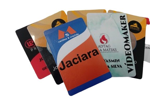 Crachás personalizados com sua logomarca