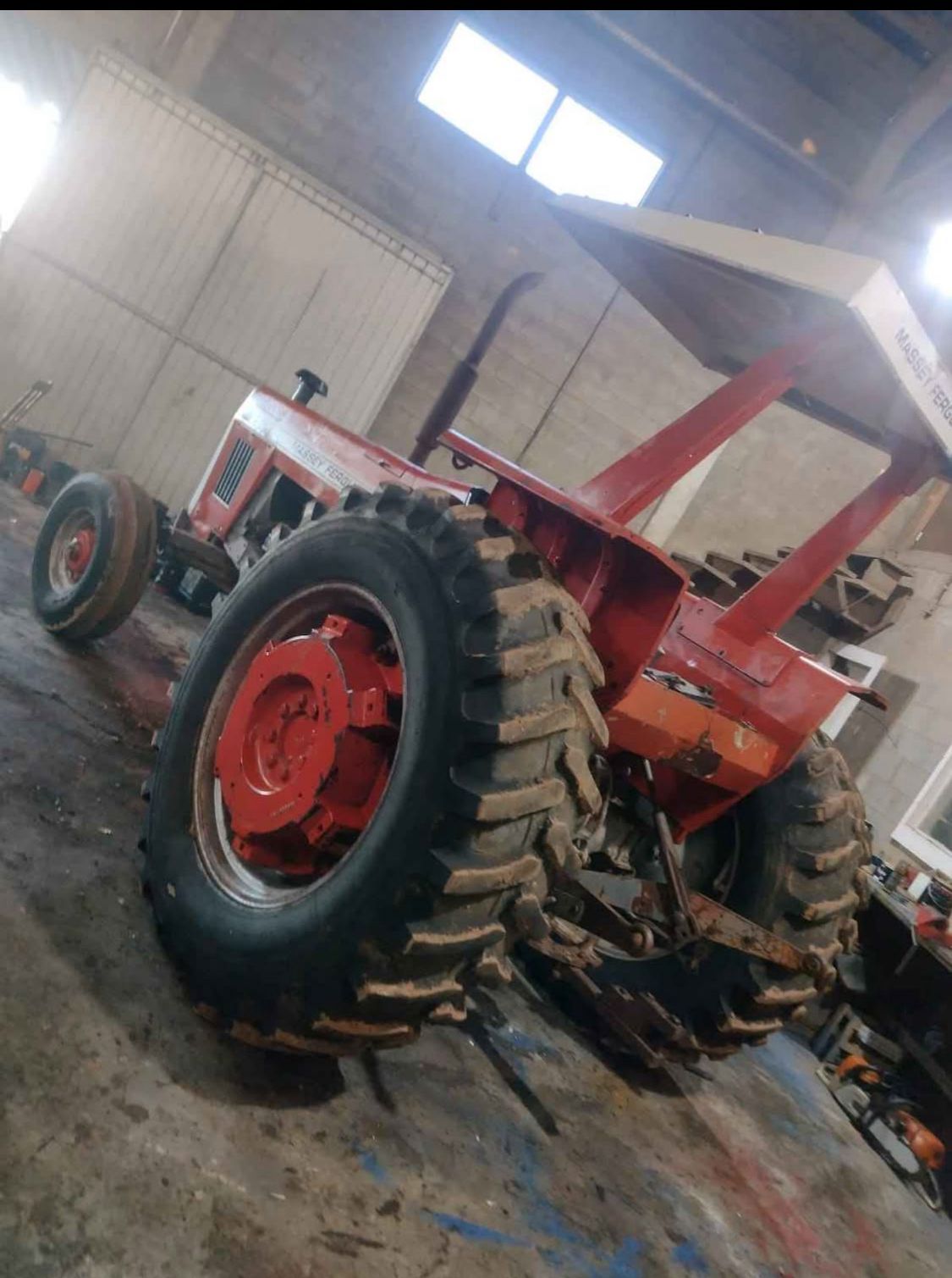 Capota trator Massey Ferguson