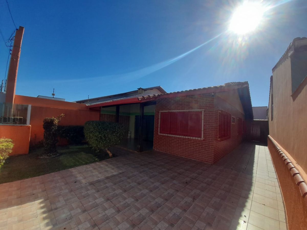 Casa a 50 metros do mar Oportunidade na Cidade de peruíbe SP