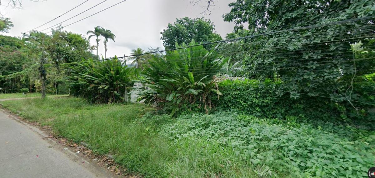Terreno 180 m2 A venda